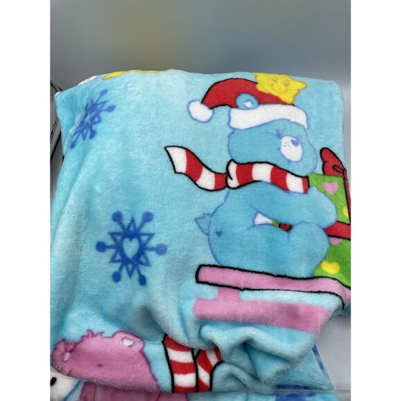 Care Bears Christmas Blanket Throw BLUE 50 IN x 70 In VIRAL NWT Snowman Holiday - Picture 6 of 6